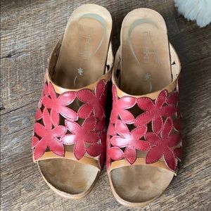 Dansko Fashion Wedges Size 38